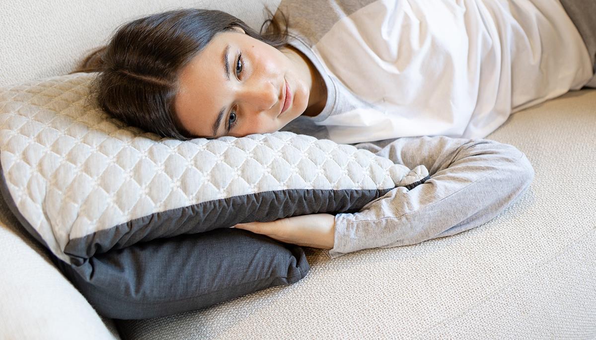 FOLDING PILLOW Olmo Giuseppe S.p.A. FOLDING PILLOW Olmo Giuseppe S.p.A.